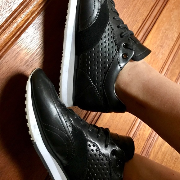 Hugo Boss Shoes - Gorgeous Hugo Boss Leather Sneakers